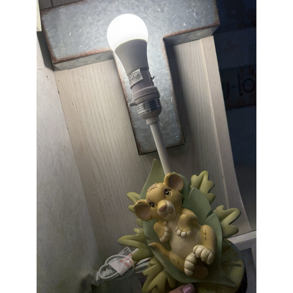 Disney Baby Simba on Leaf Lamp 13" Lion Cub Leaves White Metal Nursery No Shade - Picture 13 of 13